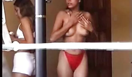 キッチンで犯さ甘いノーパンティー。 女性 向き アダルト 動画