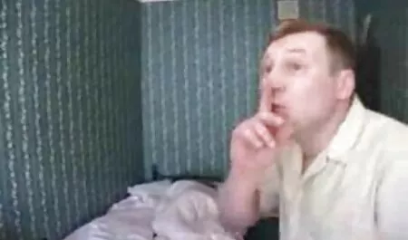 顔に兼を持つ。 鈴木 一徹 ラブラブ セックス