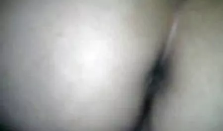 黒い肌を持つ白い女の子のアナルセックス。 女性 の ため の 無料 エロ 動画