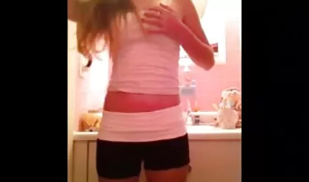 女の子は愛と性交をする方法と時間を過ごす。 女性 用 エロ い 動画