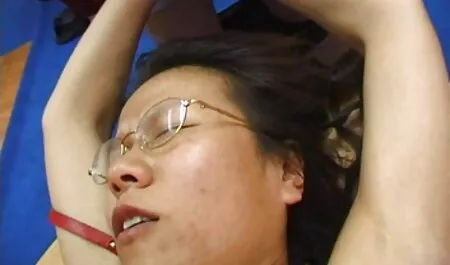 口ひげとのセックス。 エロ い 動画 女
