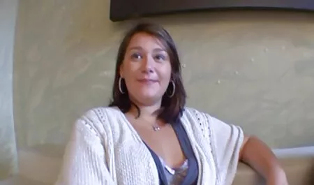 黒人は非常に金髪と肛門を犯されています。 女性 向け av 動画