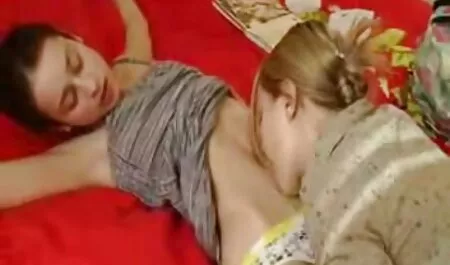 足のファックとお尻のロシアの女性をファックします。 イケメン 男優 エロ 動画