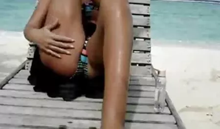 アジア人をファックする男は醜いですし、そこに停止します。 エロ 動画 女の子 専用