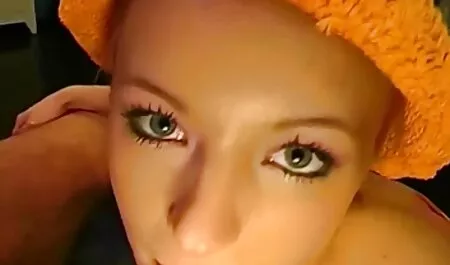 三つ編みの女の子は口で仕事の長さを三つ編みにします。 女 エロ 動画 無 修正