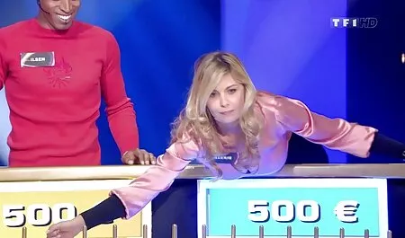 レズビアンはクニを手に入れる。 女性 エロ 動画 無料