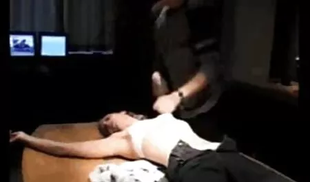 若い男はコックを吸い、ハゲを性交します。 無料 動画 女性 向け アダルト