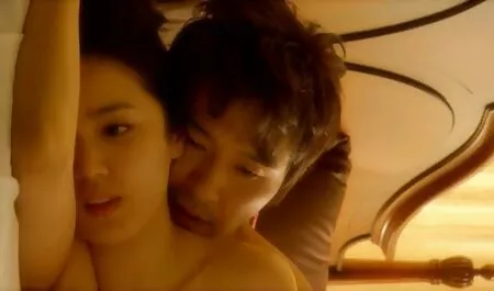 太った女性とセックスをしている男性。 エロ 動画 女の子 の ため の