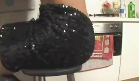 Piharは新年のためにブルネットの肛門を性交する。 女子 向け h 動画
